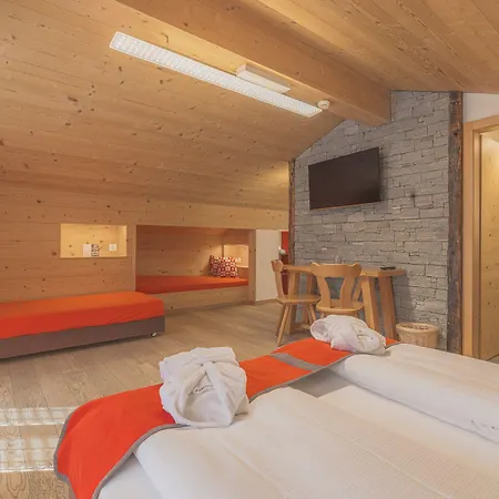 Alpinhotel Bort 3*