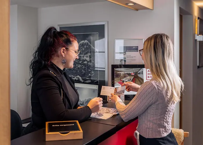 Alpinhotel Bort 3* Γκρίντελβαλντ